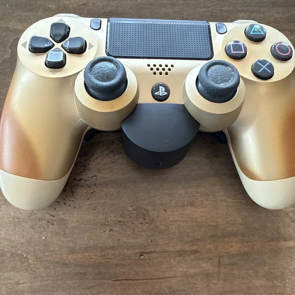 PlayStation 4 PS4 DualShock 4 Wireless Controller - Gold CUH-ZCT2U